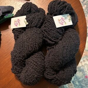 Knit Collage Serenity Carbon Yarn in Black